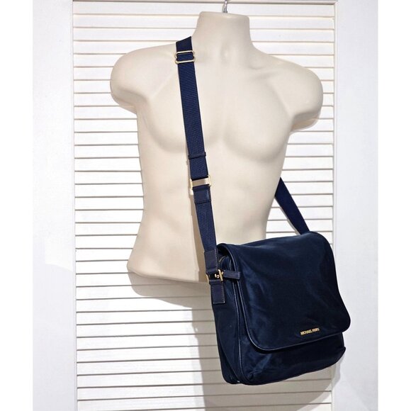 Michael Kors Unisex Navy Blue Jet Set Large Nylon Gabardine Messenger Bag 361 - Picture 4 of 15